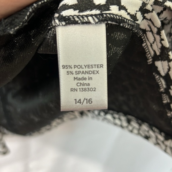 Black & White 3/4 length Jacket - Picture 6 of 6